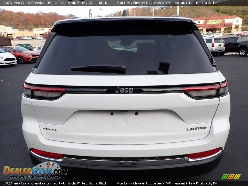 2023 Jeep Grand Cherokee Limited 4x4 Bright White / Global Black Photo #4