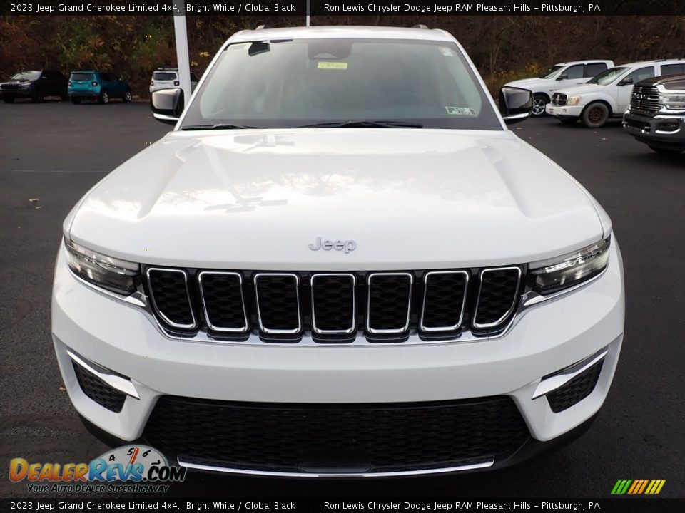 2023 Jeep Grand Cherokee Limited 4x4 Bright White / Global Black Photo #9