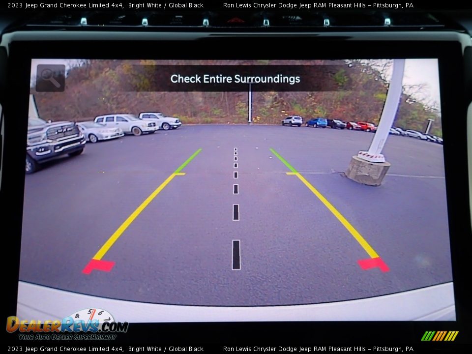 2023 Jeep Grand Cherokee Limited 4x4 Bright White / Global Black Photo #19