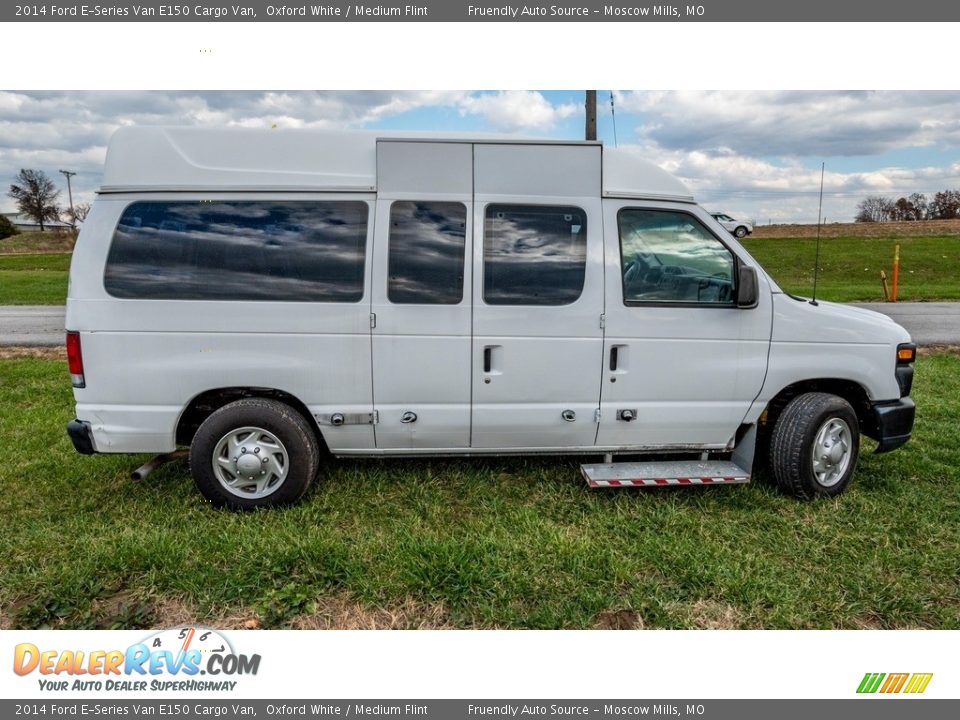 2014 Ford E-Series Van E150 Cargo Van Oxford White / Medium Flint Photo #3