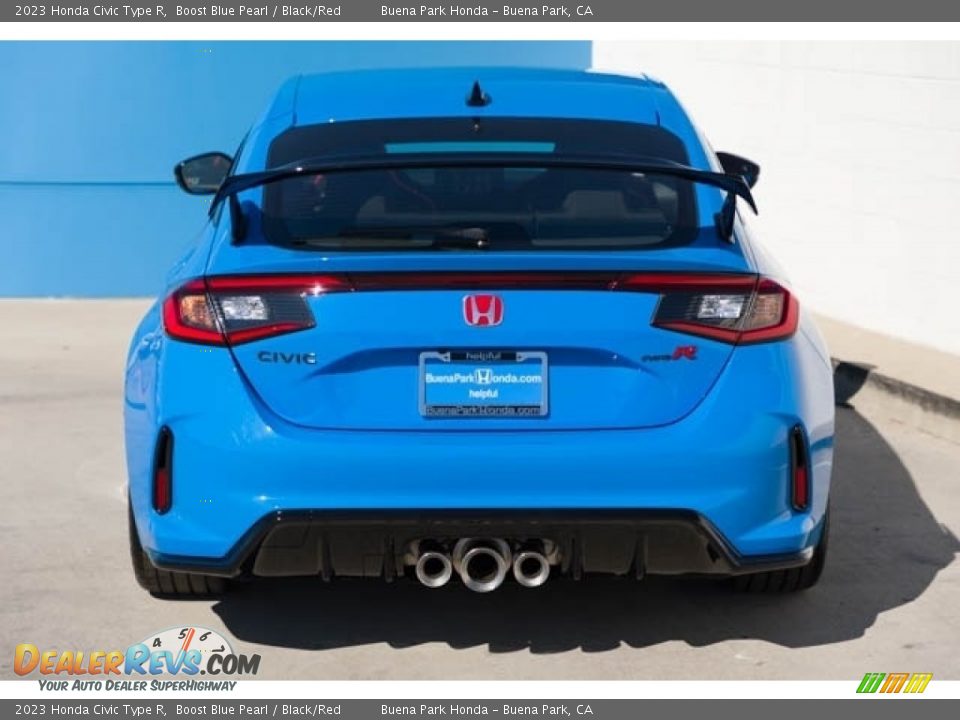 Exhaust of 2023 Honda Civic Type R Photo #7