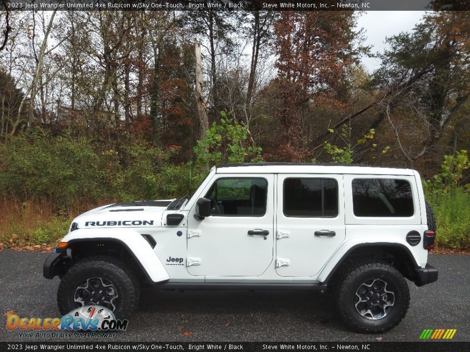Bright White 2023 Jeep Wrangler Unlimited 4xe Rubicon w/Sky One-Touch Photo #1