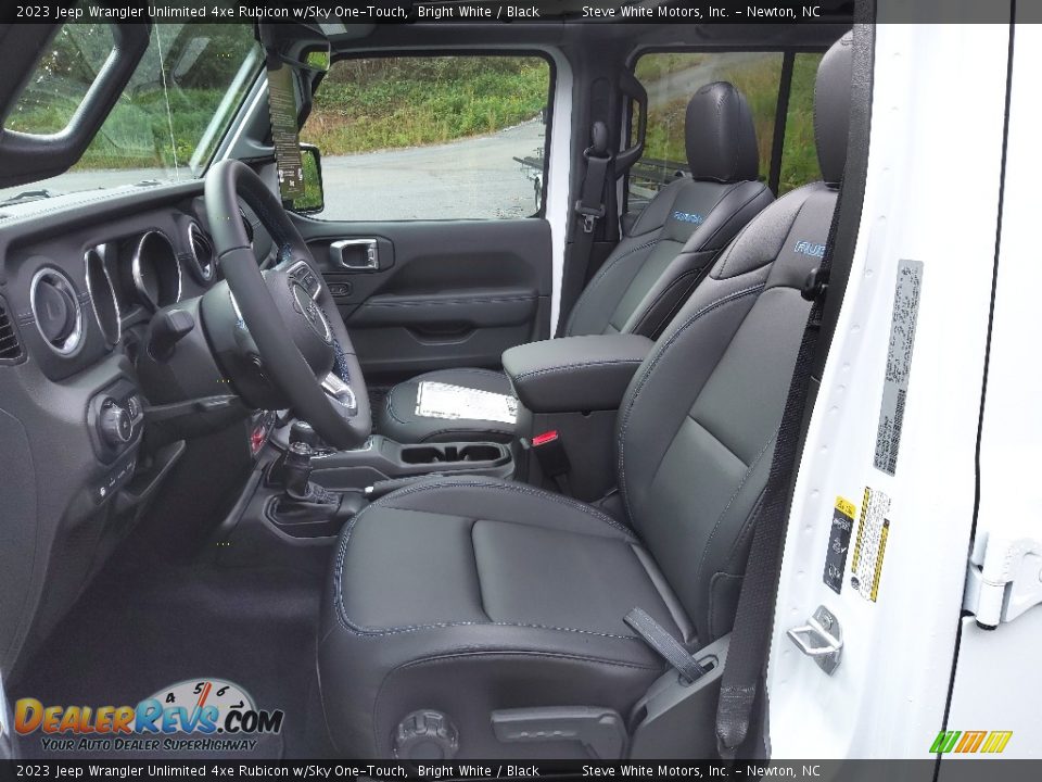 Black Interior - 2023 Jeep Wrangler Unlimited 4xe Rubicon w/Sky One-Touch Photo #12