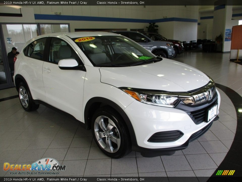 2019 Honda HR-V LX AWD Platinum White Pearl / Gray Photo #3