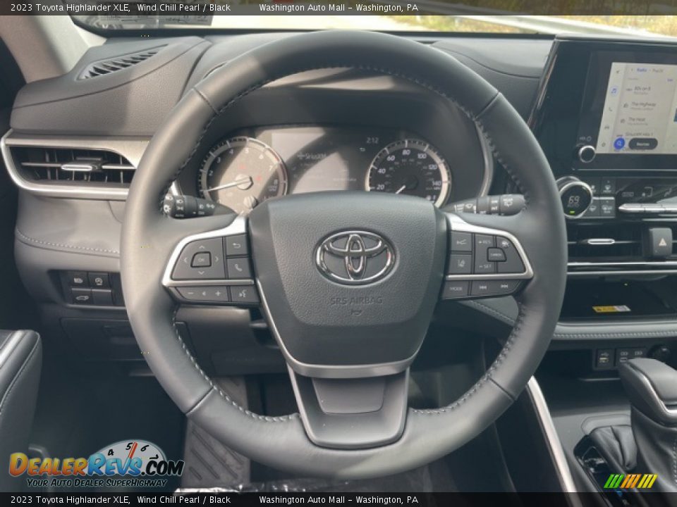 2023 Toyota Highlander XLE Steering Wheel Photo #10