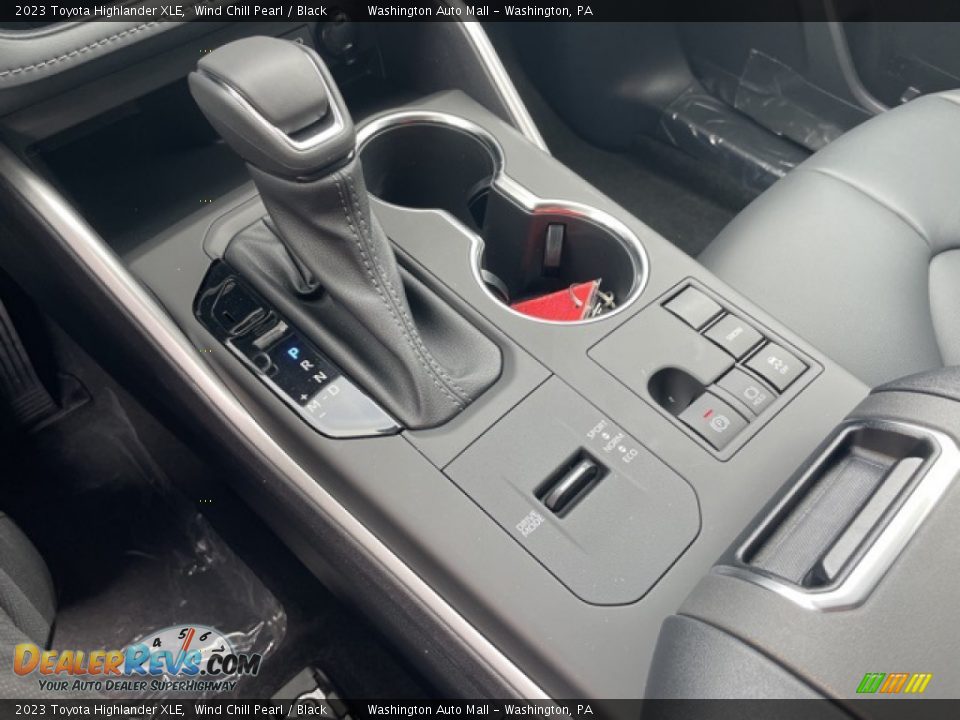 2023 Toyota Highlander XLE Shifter Photo #13