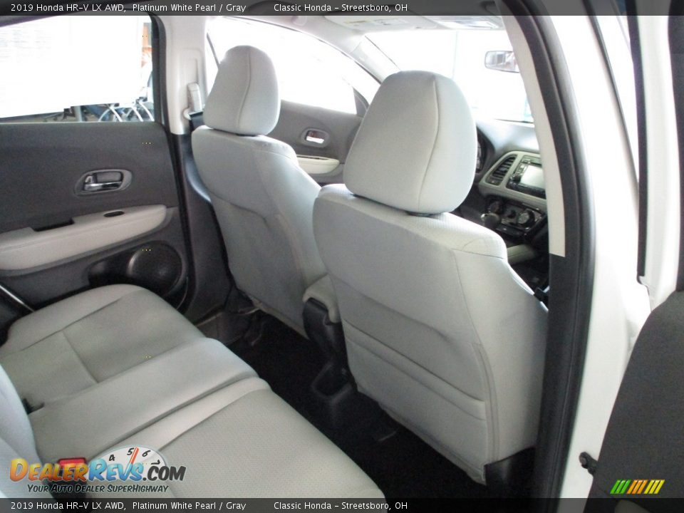 2019 Honda HR-V LX AWD Platinum White Pearl / Gray Photo #18