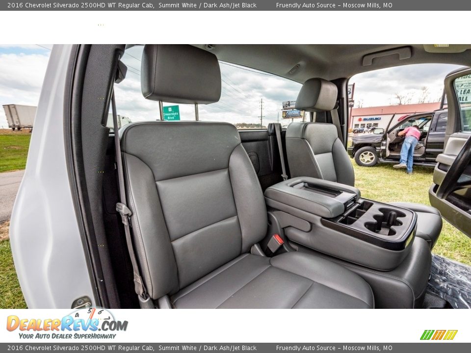 Front Seat of 2016 Chevrolet Silverado 2500HD WT Regular Cab Photo #17