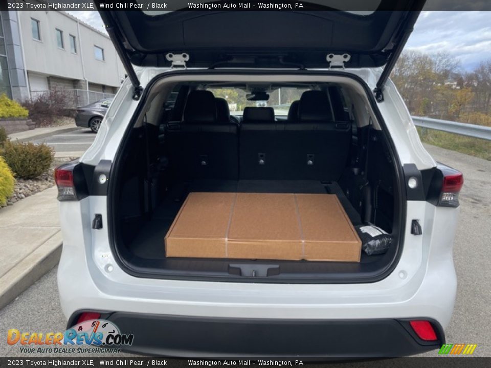 2023 Toyota Highlander XLE Trunk Photo #26