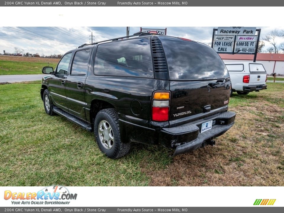 2004 GMC Yukon XL Denali AWD Onyx Black / Stone Gray Photo #6