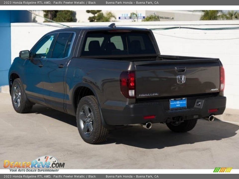 2023 Honda Ridgeline RTL AWD Pacific Pewter Metallic / Black Photo #2