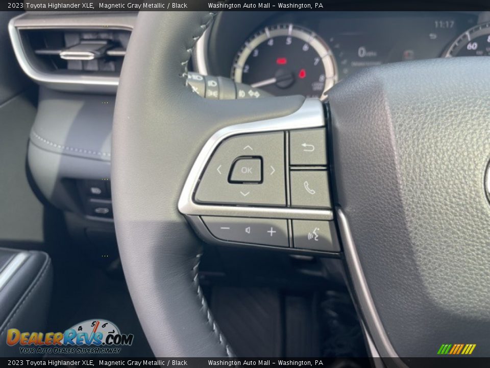 2023 Toyota Highlander XLE Steering Wheel Photo #17