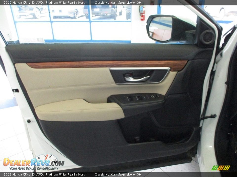 2019 Honda CR-V EX AWD Platinum White Pearl / Ivory Photo #26