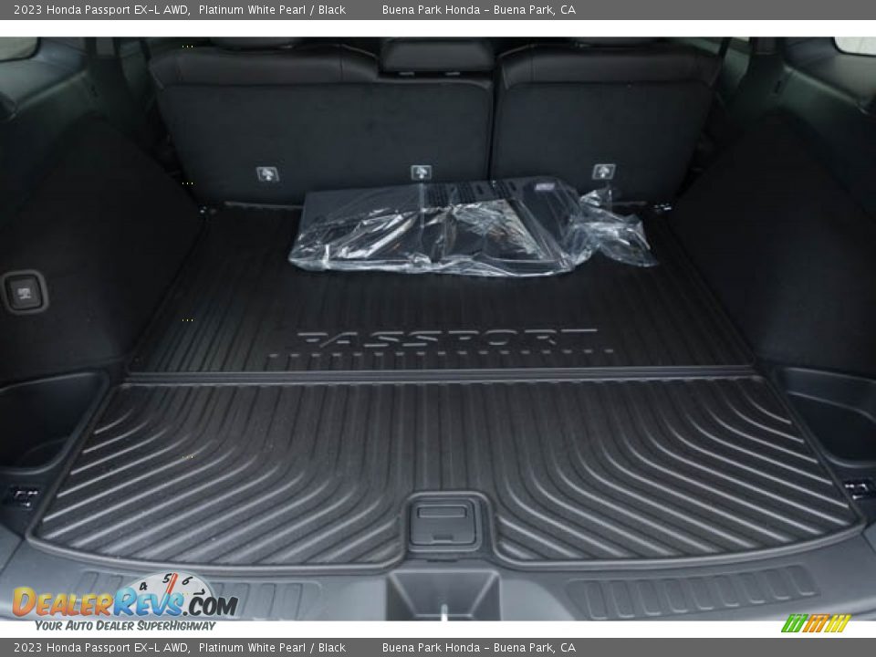 2023 Honda Passport EX-L AWD Platinum White Pearl / Black Photo #29