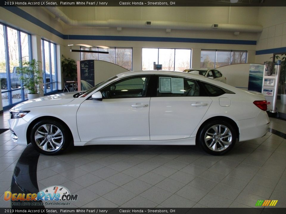 2019 Honda Accord LX Sedan Platinum White Pearl / Ivory Photo #10