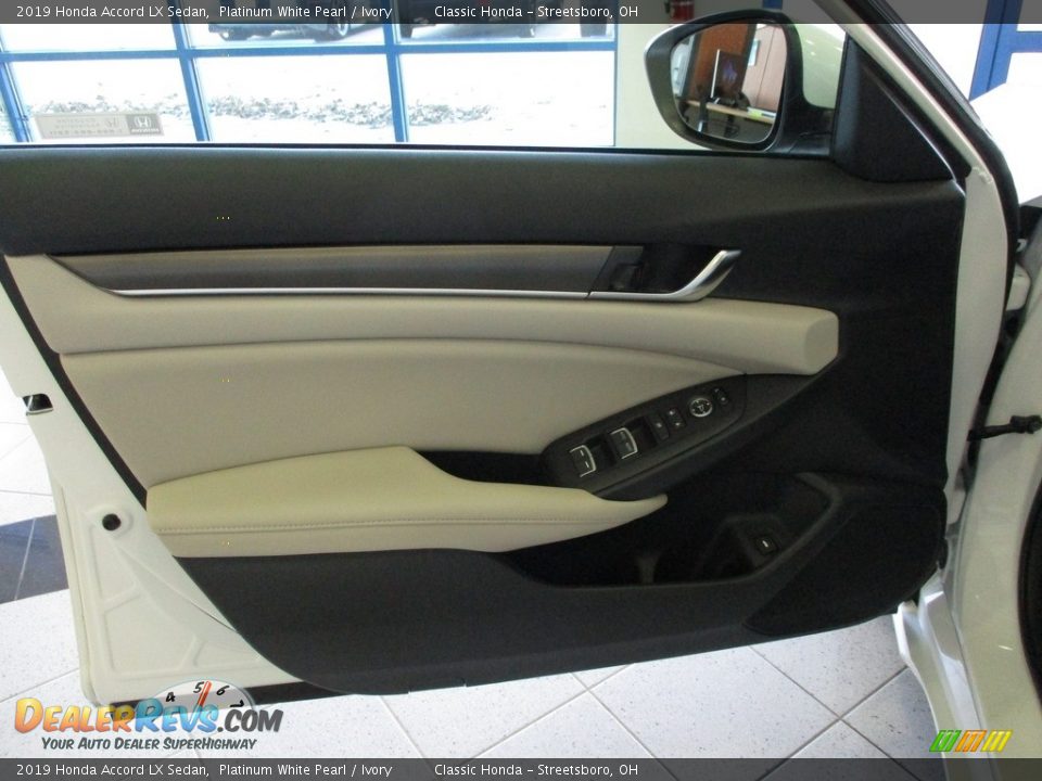 2019 Honda Accord LX Sedan Platinum White Pearl / Ivory Photo #25