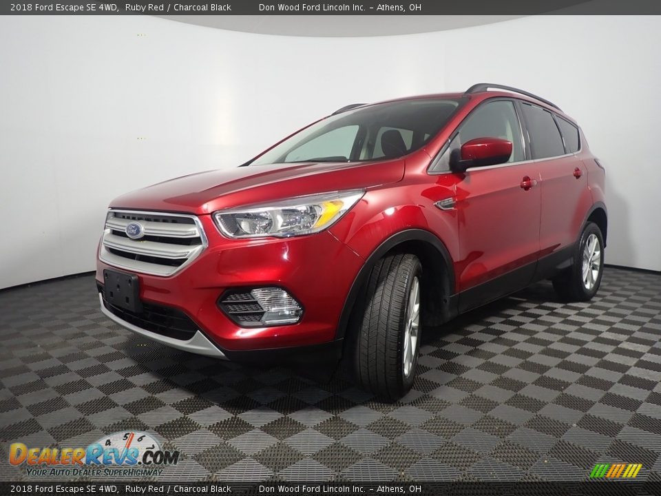 2018 Ford Escape SE 4WD Ruby Red / Charcoal Black Photo #8