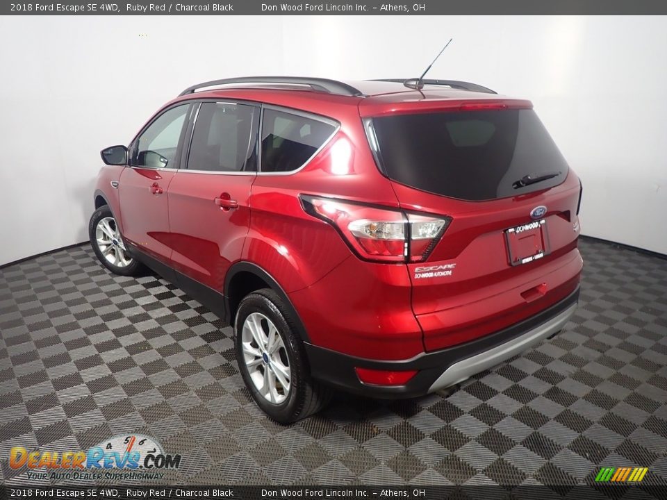 2018 Ford Escape SE 4WD Ruby Red / Charcoal Black Photo #12