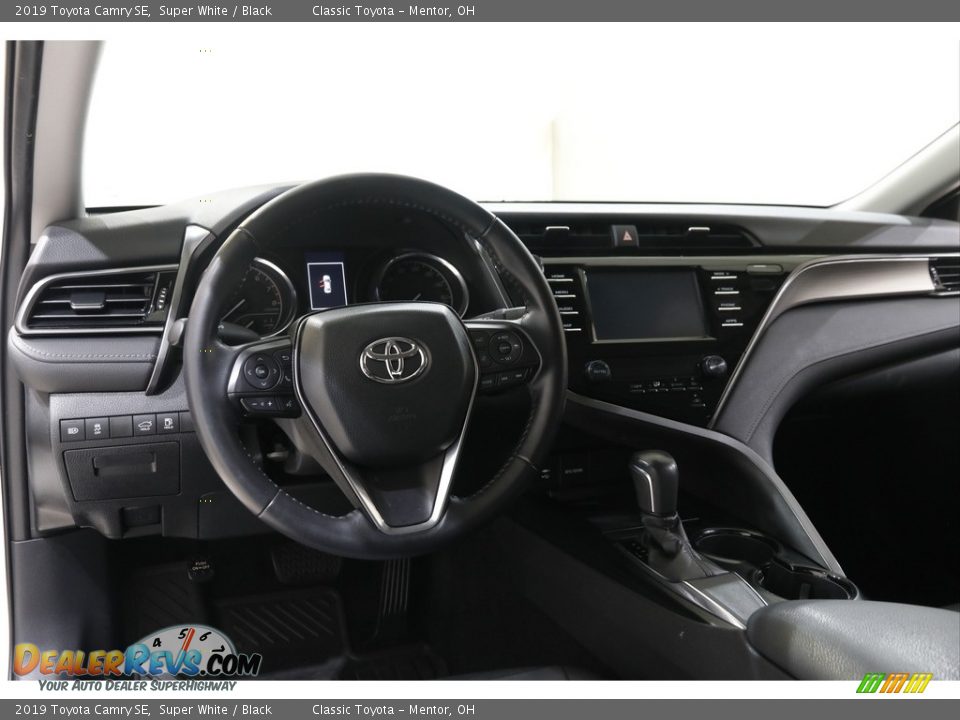2019 Toyota Camry SE Super White / Black Photo #6