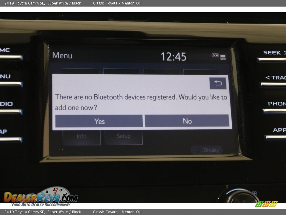 2019 Toyota Camry SE Super White / Black Photo #11