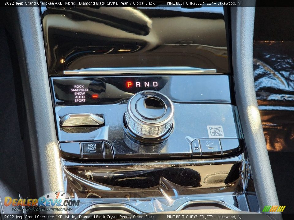 2022 Jeep Grand Cherokee 4XE Hybrid Shifter Photo #10