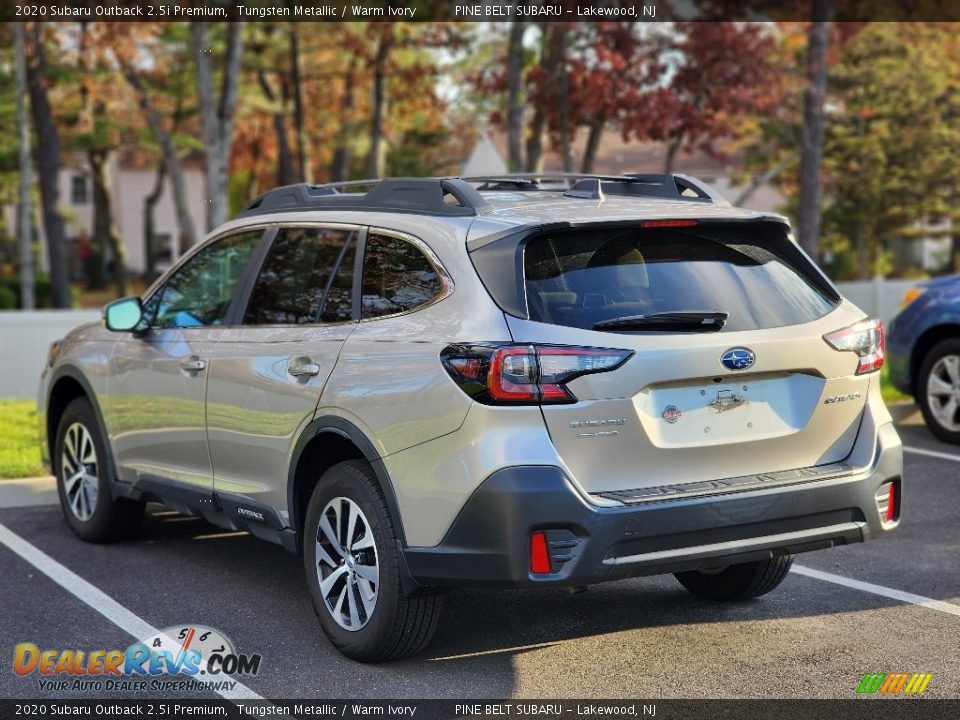 2020 Subaru Outback 2.5i Premium Tungsten Metallic / Warm Ivory Photo #8