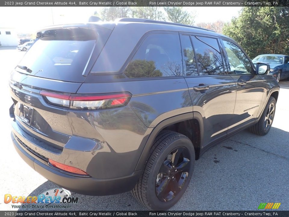 2023 Jeep Grand Cherokee Altitude 4x4 Baltic Gray Metallic / Global Black Photo #5