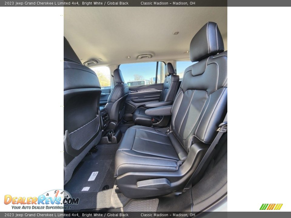 2023 Jeep Grand Cherokee L Limited 4x4 Bright White / Global Black Photo #3