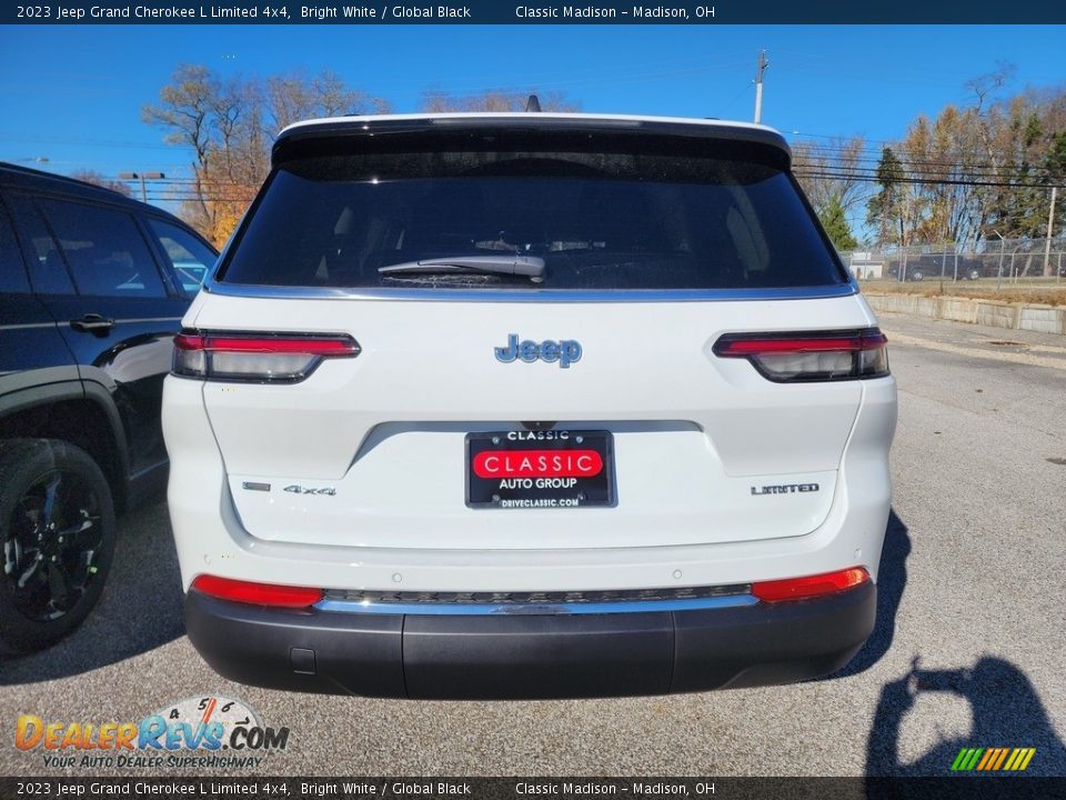 2023 Jeep Grand Cherokee L Limited 4x4 Bright White / Global Black Photo #11
