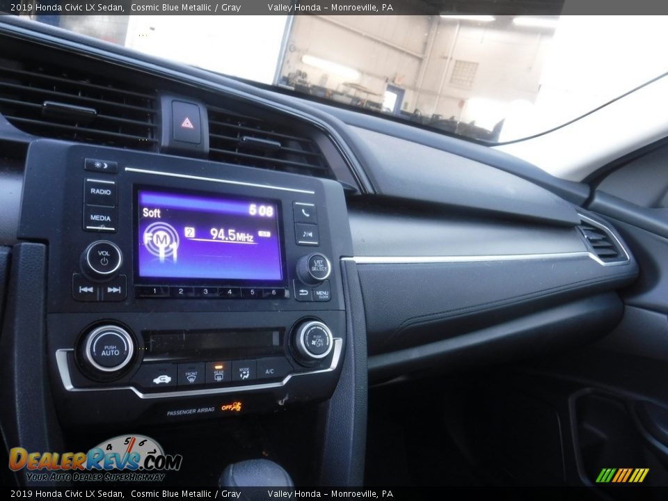 2019 Honda Civic LX Sedan Cosmic Blue Metallic / Gray Photo #16
