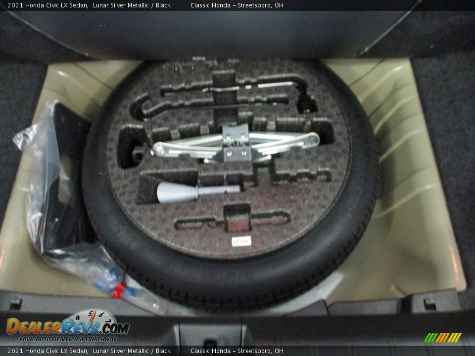 2021 Honda Civic LX Sedan Lunar Silver Metallic / Black Photo #21