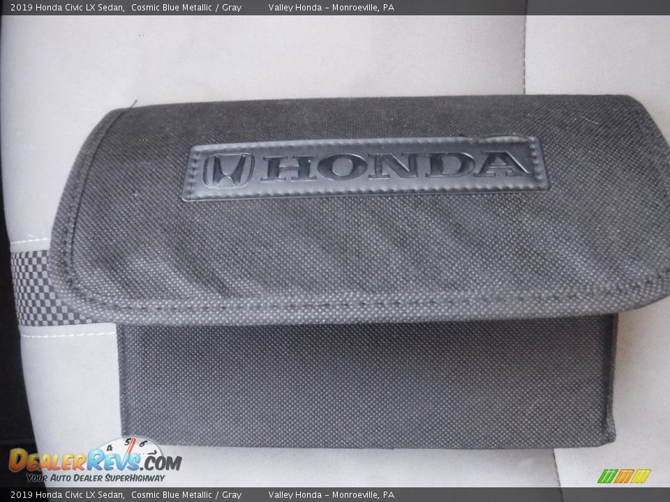 2019 Honda Civic LX Sedan Cosmic Blue Metallic / Gray Photo #24