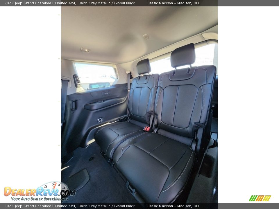 2023 Jeep Grand Cherokee L Limited 4x4 Baltic Gray Metallic / Global Black Photo #4