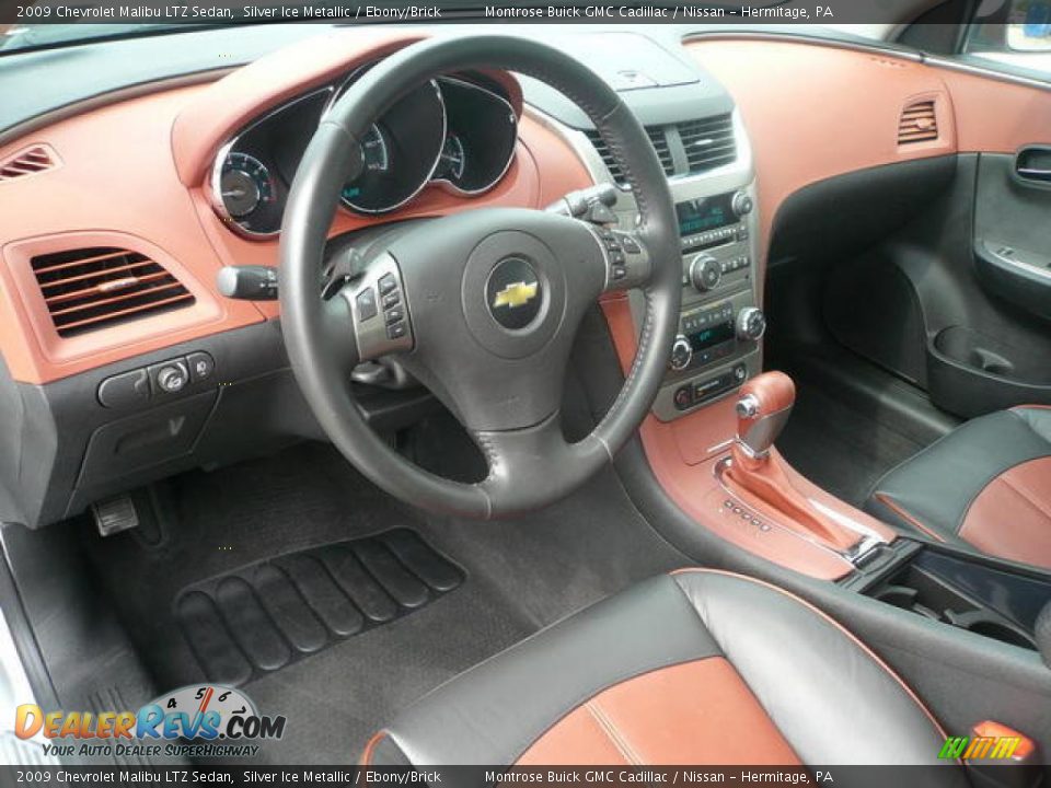 2009 Chevrolet Malibu LTZ Sedan Silver Ice Metallic / Ebony/Brick Photo #8
