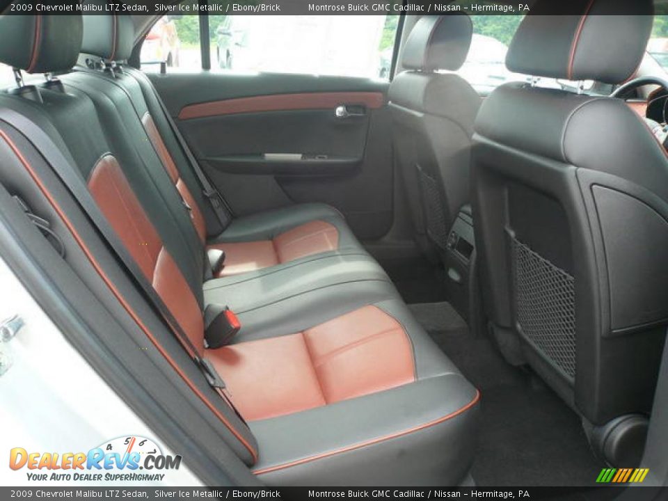 2009 Chevrolet Malibu LTZ Sedan Silver Ice Metallic / Ebony/Brick Photo #10