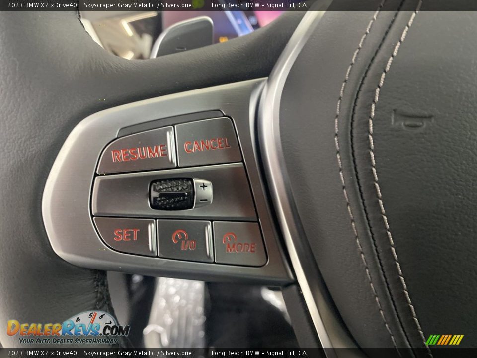 2023 BMW X7 xDrive40i Steering Wheel Photo #15