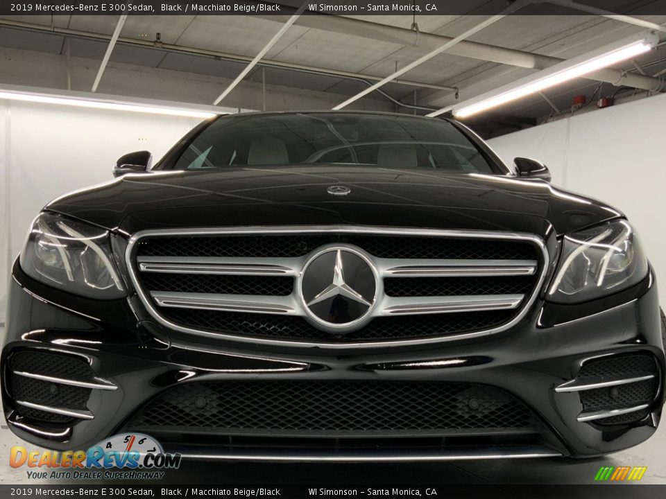 2019 Mercedes-Benz E 300 Sedan Black / Macchiato Beige/Black Photo #16
