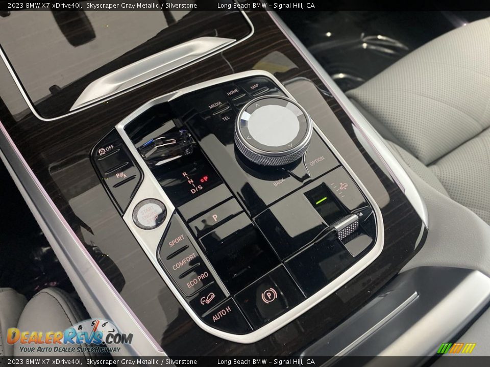 Controls of 2023 BMW X7 xDrive40i Photo #22