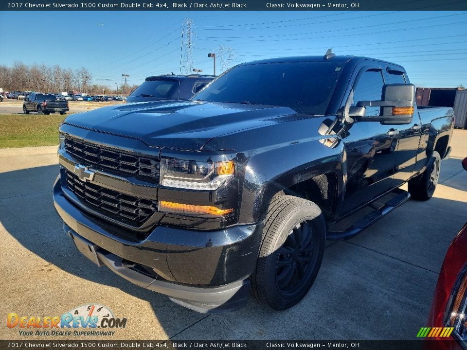 2017 Chevrolet Silverado 1500 Custom Double Cab 4x4 Black / Dark Ash/Jet Black Photo #2