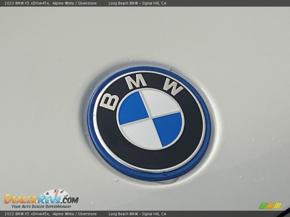 2023 BMW X5 xDrive45e Alpine White / Silverstone Photo #5