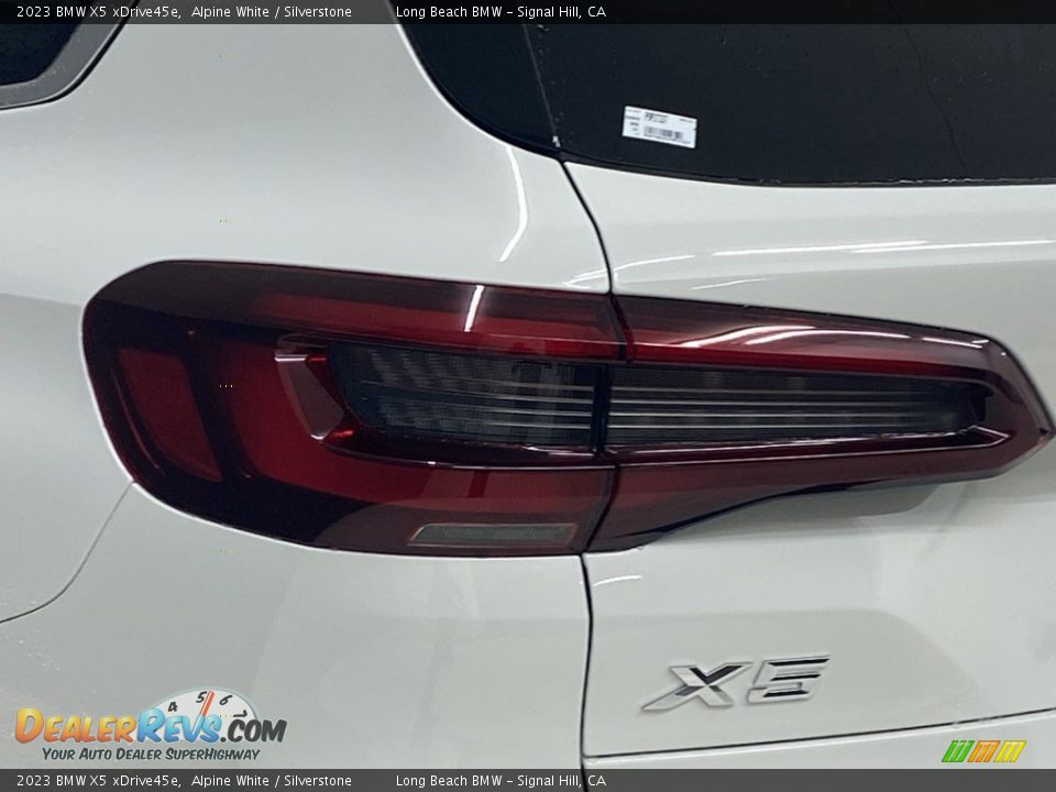 2023 BMW X5 xDrive45e Alpine White / Silverstone Photo #6