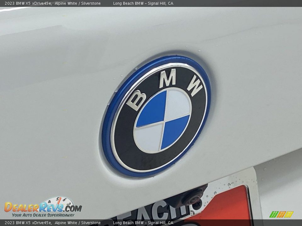 2023 BMW X5 xDrive45e Alpine White / Silverstone Photo #7