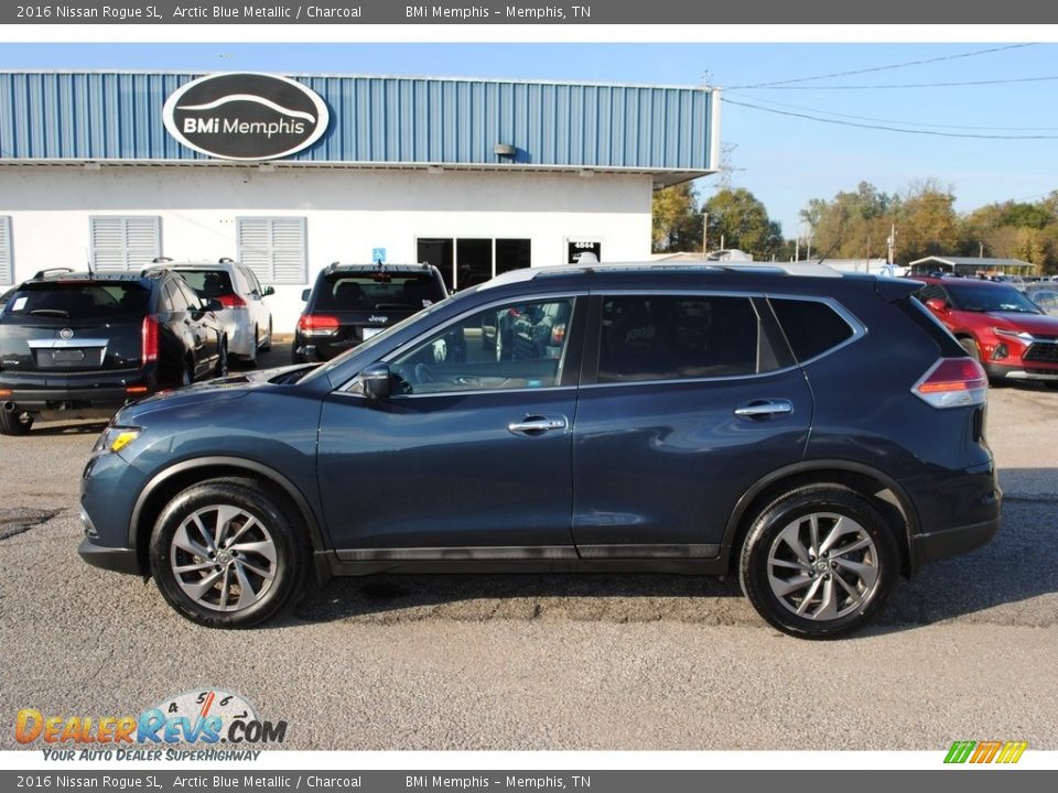 2016 Nissan Rogue SL Arctic Blue Metallic / Charcoal Photo #2