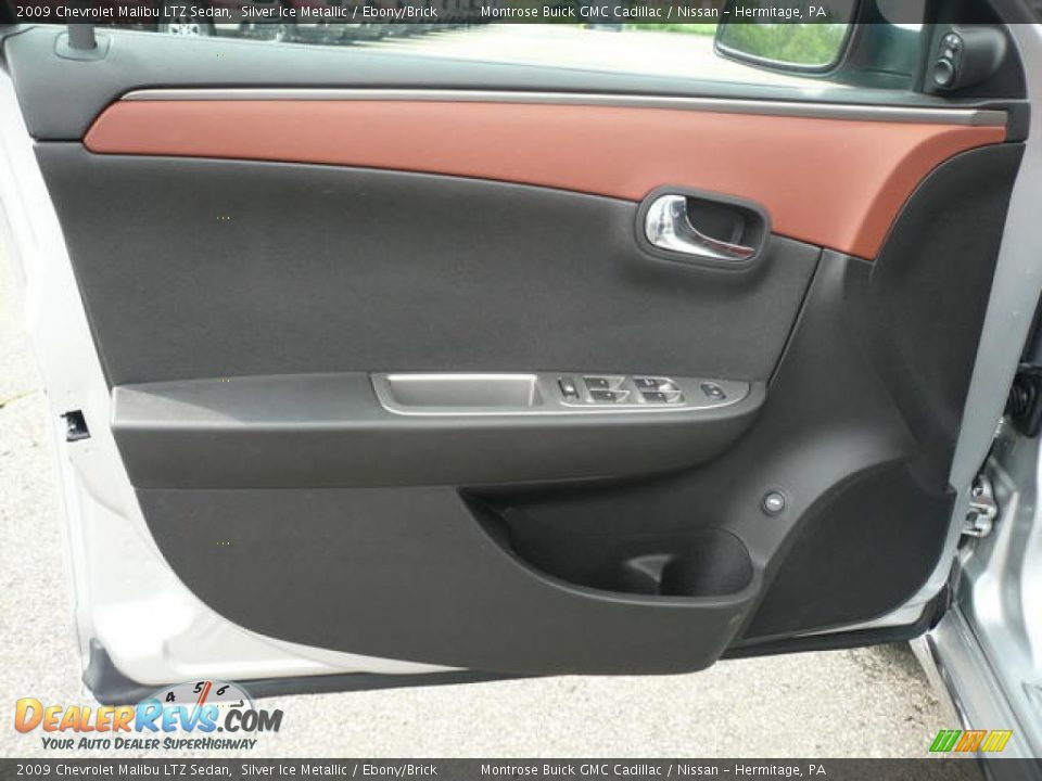 2009 Chevrolet Malibu LTZ Sedan Silver Ice Metallic / Ebony/Brick Photo #22