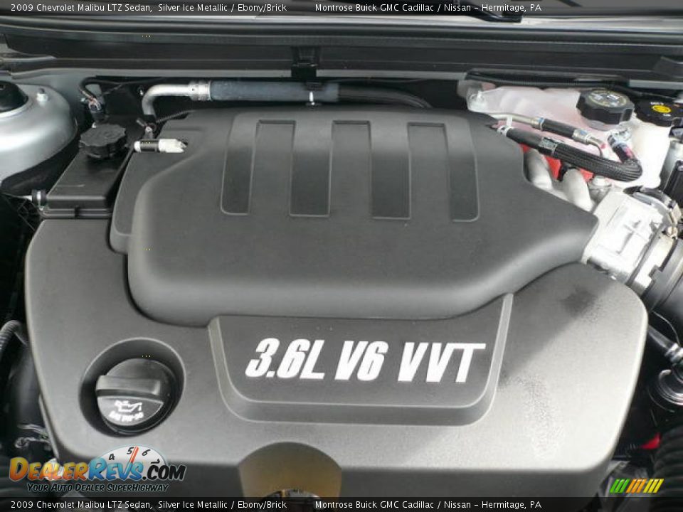 2009 Chevrolet Malibu LTZ Sedan Silver Ice Metallic / Ebony/Brick Photo #26