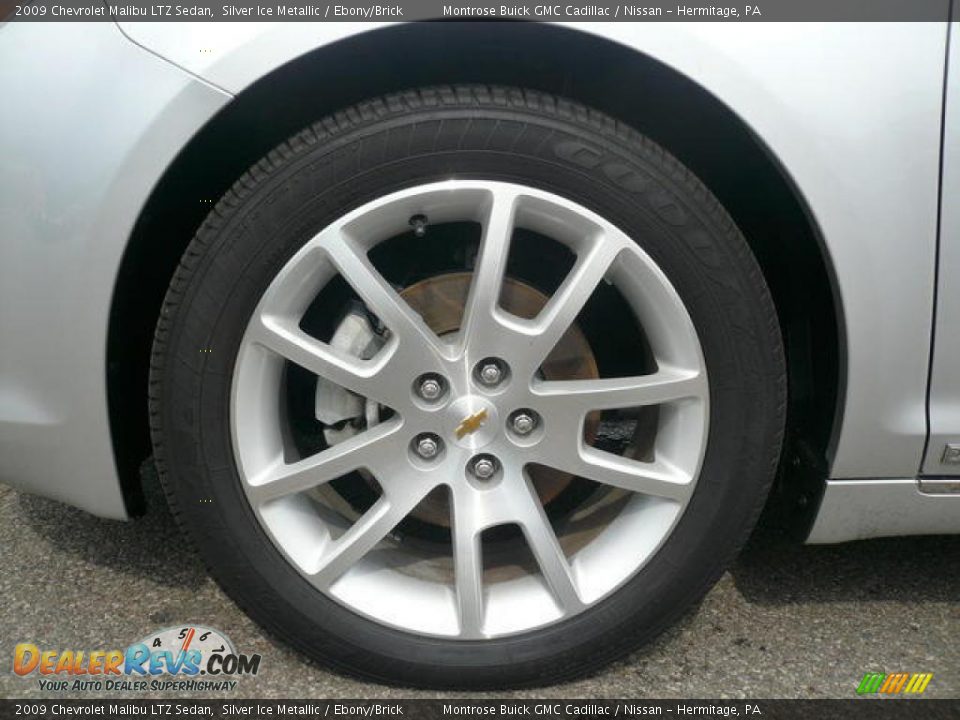 2009 Chevrolet Malibu LTZ Sedan Silver Ice Metallic / Ebony/Brick Photo #27
