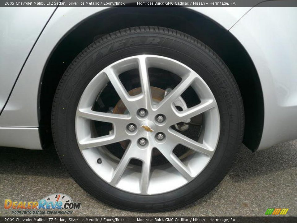 2009 Chevrolet Malibu LTZ Sedan Silver Ice Metallic / Ebony/Brick Photo #28