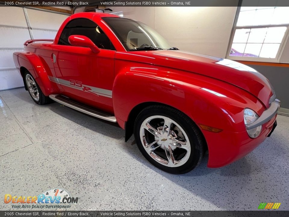 2005 Chevrolet SSR Redline Red / Ebony Black Photo #3