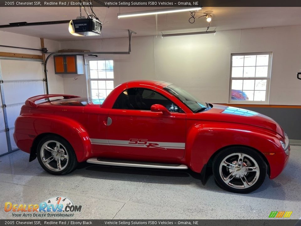 2005 Chevrolet SSR Redline Red / Ebony Black Photo #5