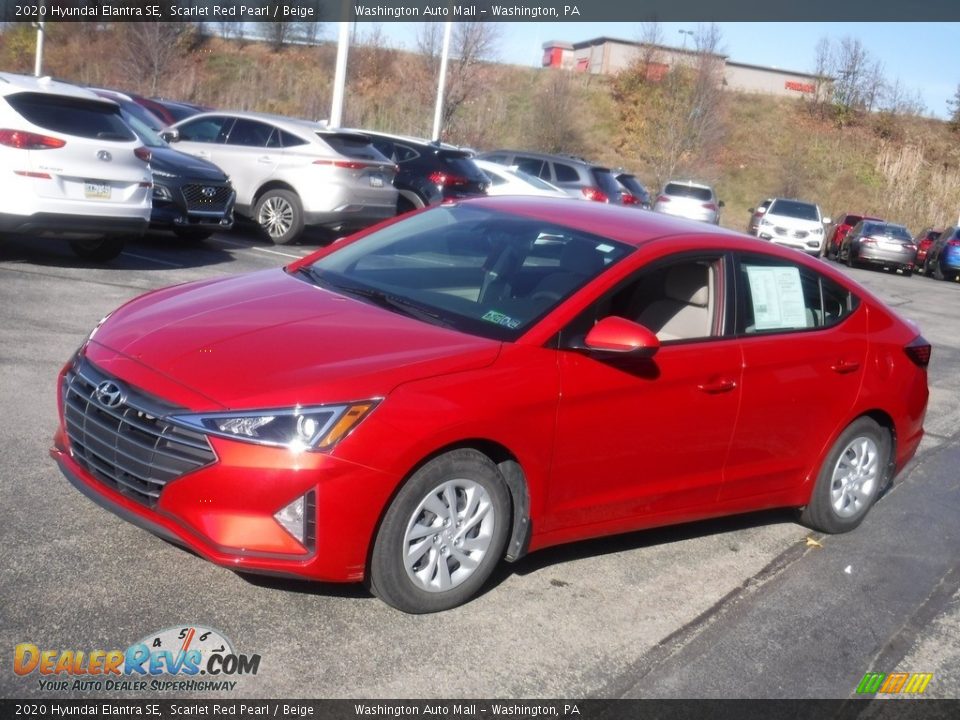 2020 Hyundai Elantra SE Scarlet Red Pearl / Beige Photo #5